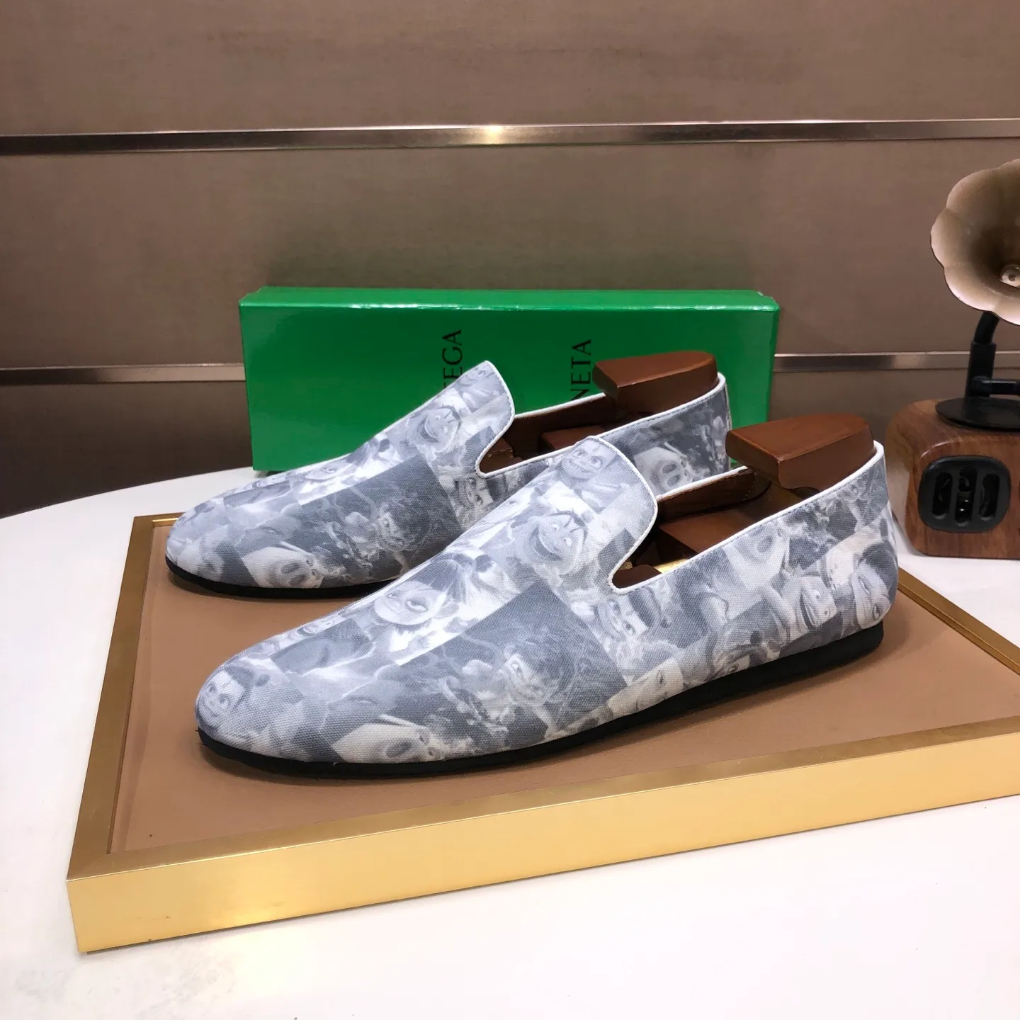 Men's shoes 💰460💰 [Botteg Venetta (BV)] (wallet shoes) exclusive new model official website new model The upper is made of high-quality top calfskin. Delicate feel and flowing luxurious texture. Tailor-made for refined men to create a noble aura. Detailed and regular Mark hand-stitching. Smooth lines. Full sheepskin lining, comfortable to wash sweat. 38-44